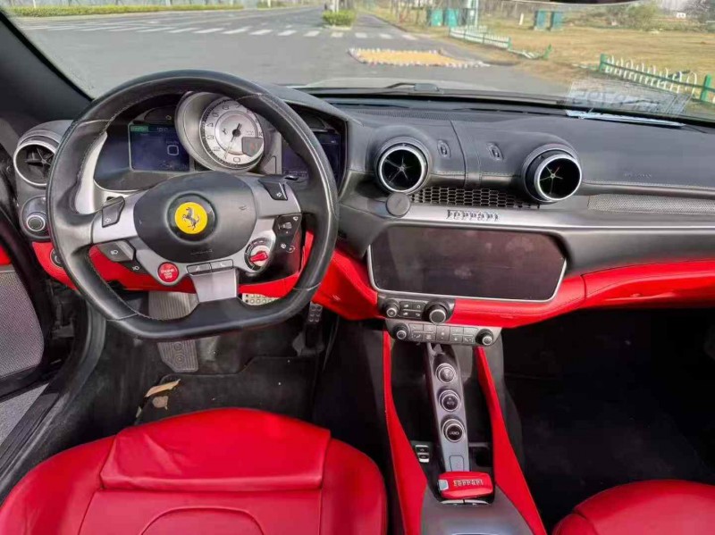 苏州19年法拉利Portofino5