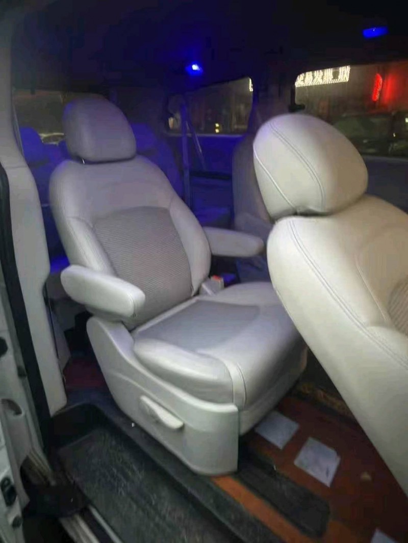 重庆18年大通G106