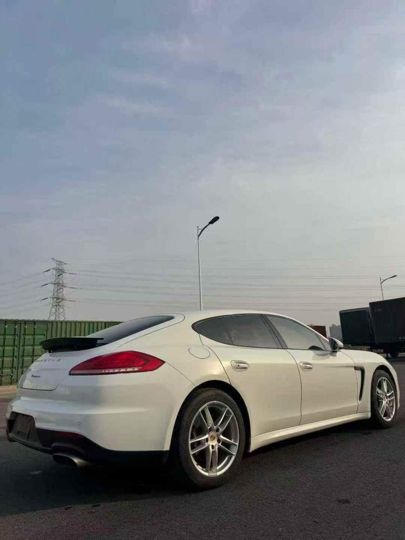 十堰14年保时捷帕拉梅拉8