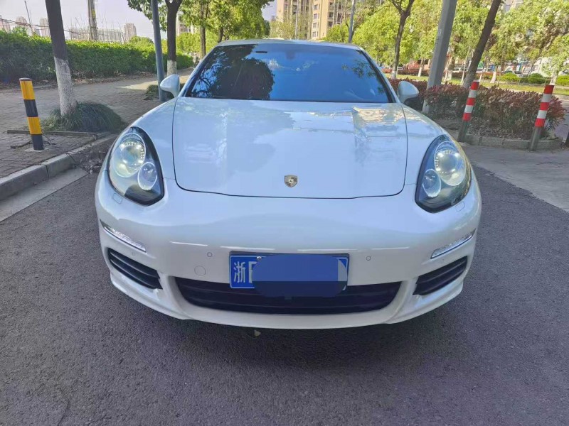 宁波15年保时捷帕拉梅拉1