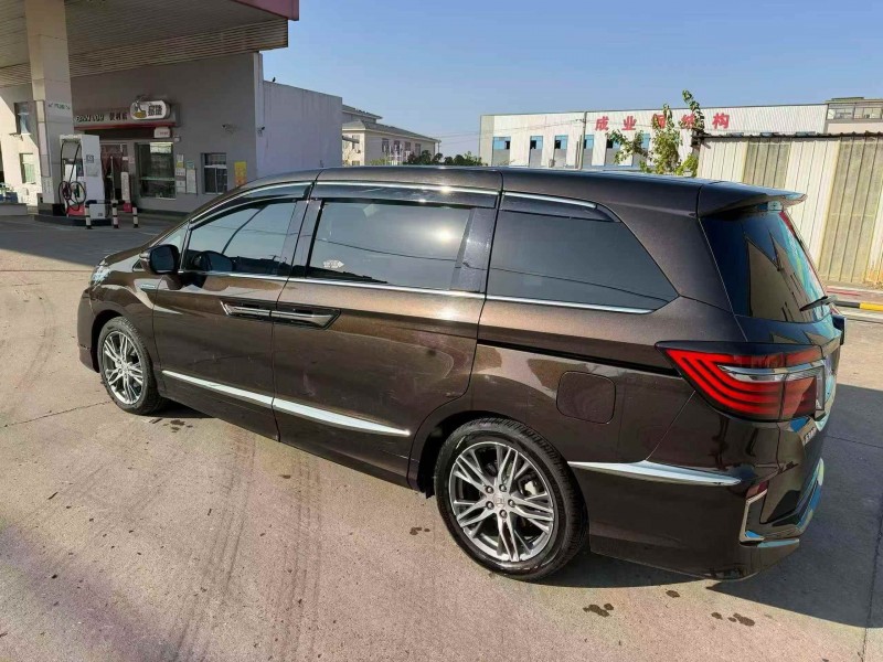 无锡20年本田艾力绅8