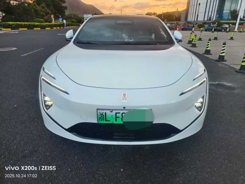 宁波25年阿维塔121