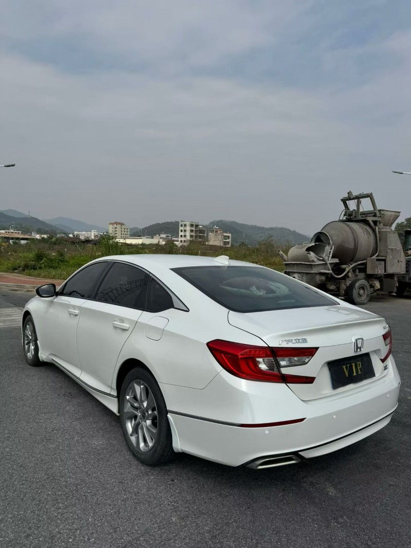 云浮19年本田雅阁9