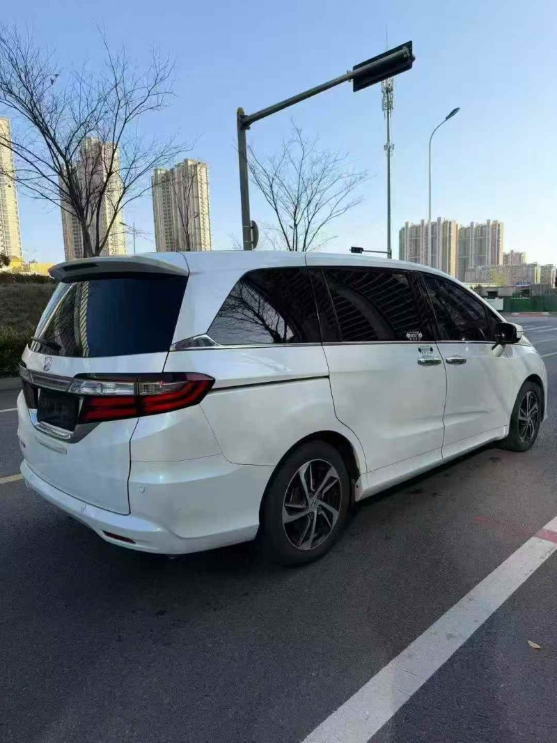 济宁16年本田奥德赛7