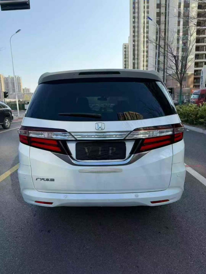 济宁16年本田奥德赛9