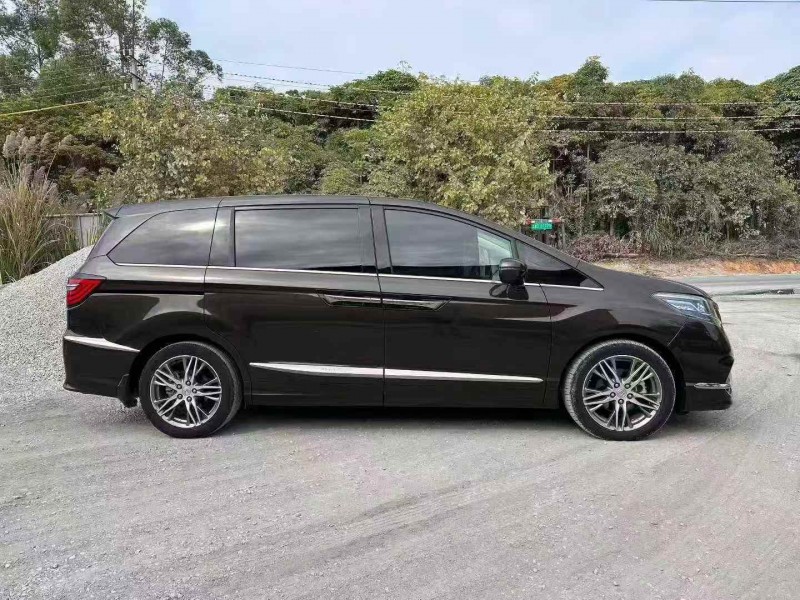 梧州19年本田艾力绅8