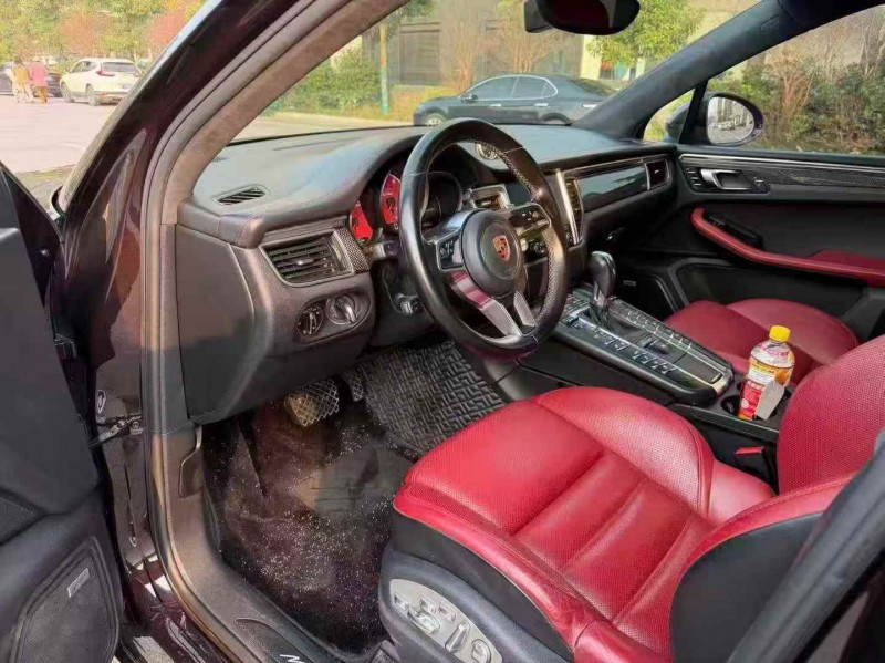 株洲17年保时捷Macan5