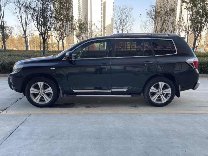 济宁12年丰田汉兰达7