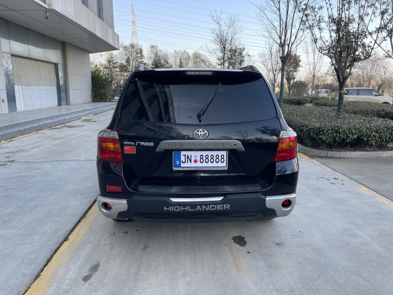 济宁12年丰田汉兰达9