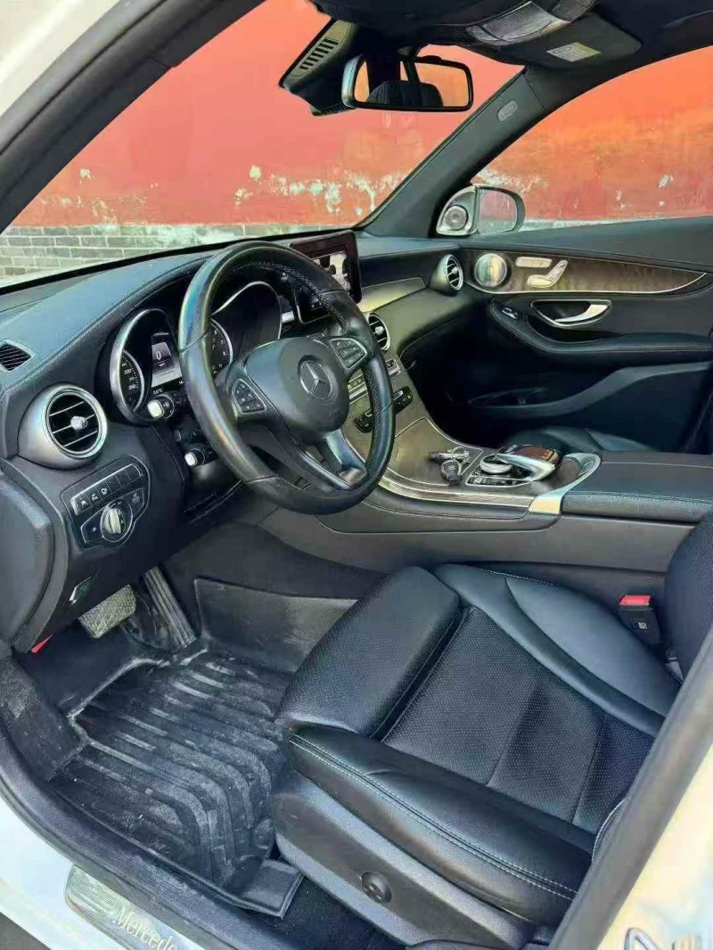 枣庄17年奔驰GLC4