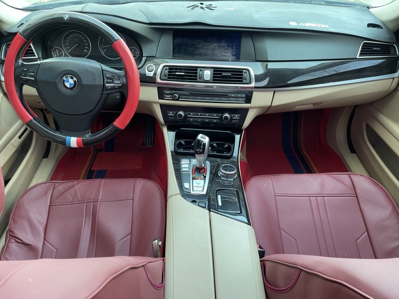 济宁13年宝马5系6