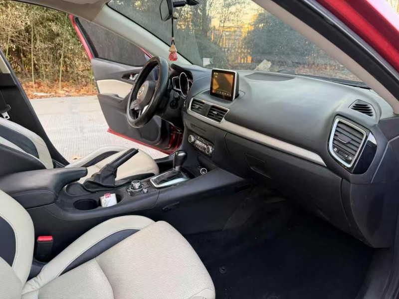 徐州15年马自达昂克赛拉5