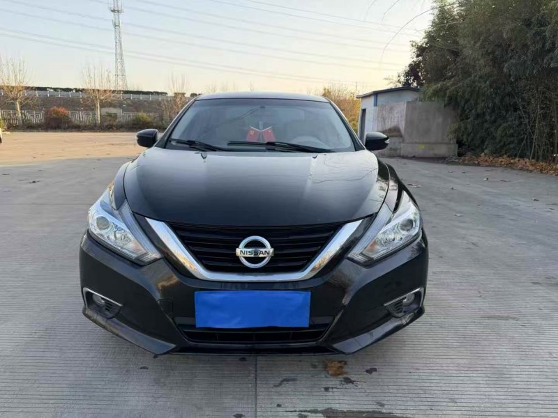 徐州18年日产天籁1