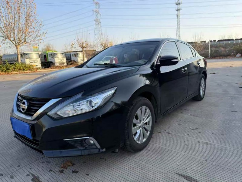 徐州18年日产天籁3