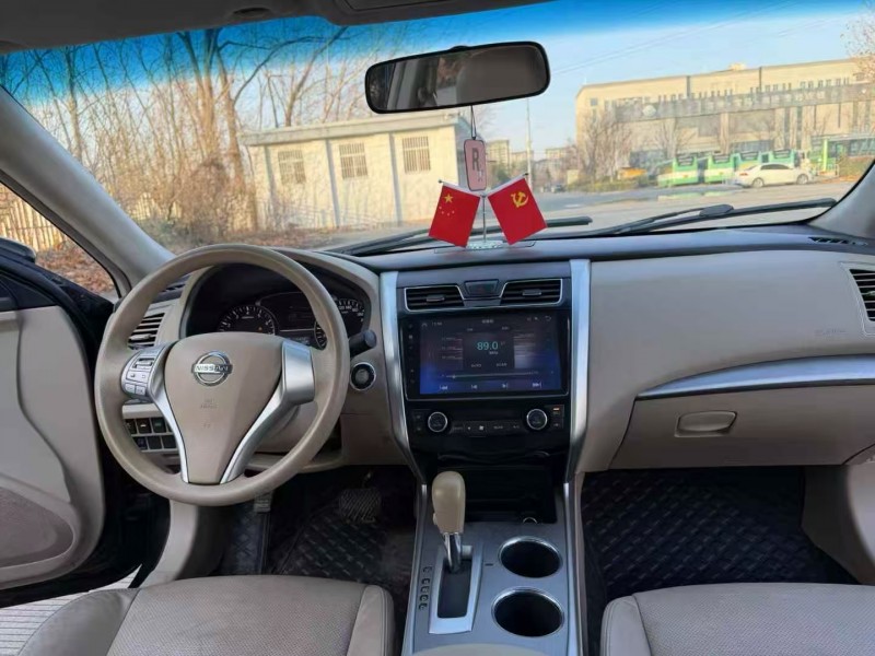 徐州18年日产天籁4