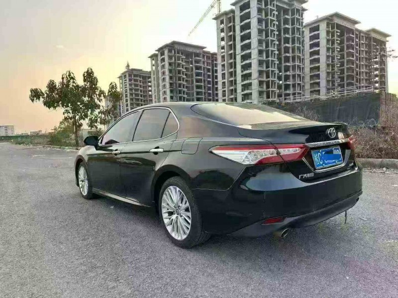 桂林19年丰田凯美瑞9