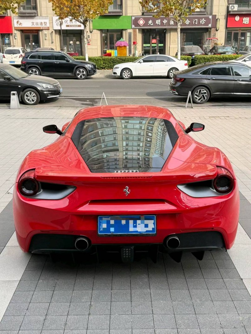 徐州18年法拉利4889