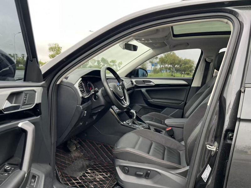 盐城21年大众探岳4