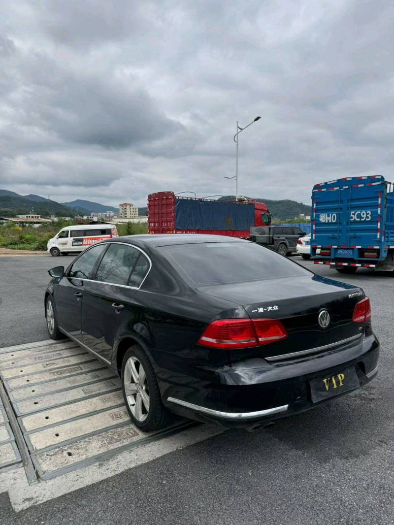 深圳16年大众迈腾4