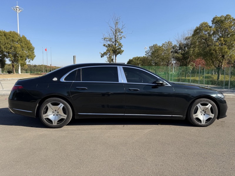 盐城23年奔驰迈巴赫S级7