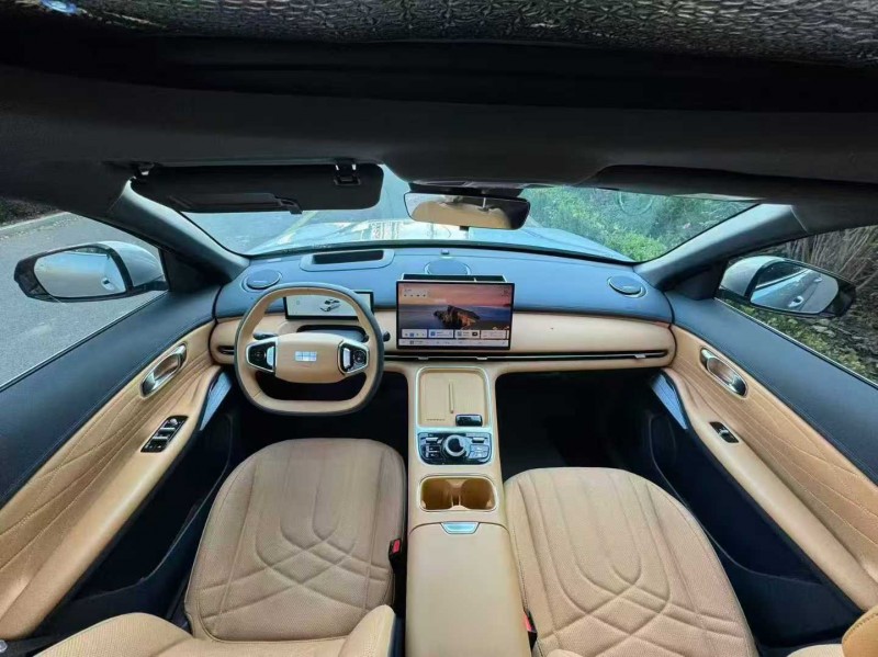 淄博25年吉利银河5