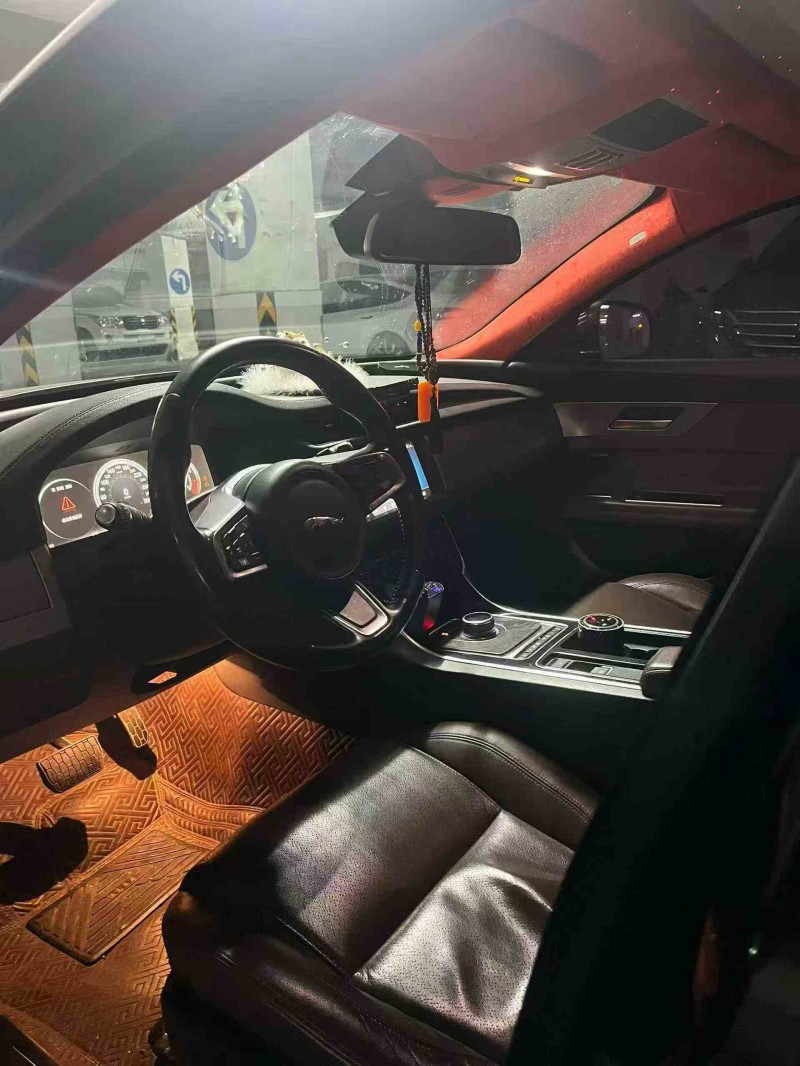 江门18年捷豹XFL5