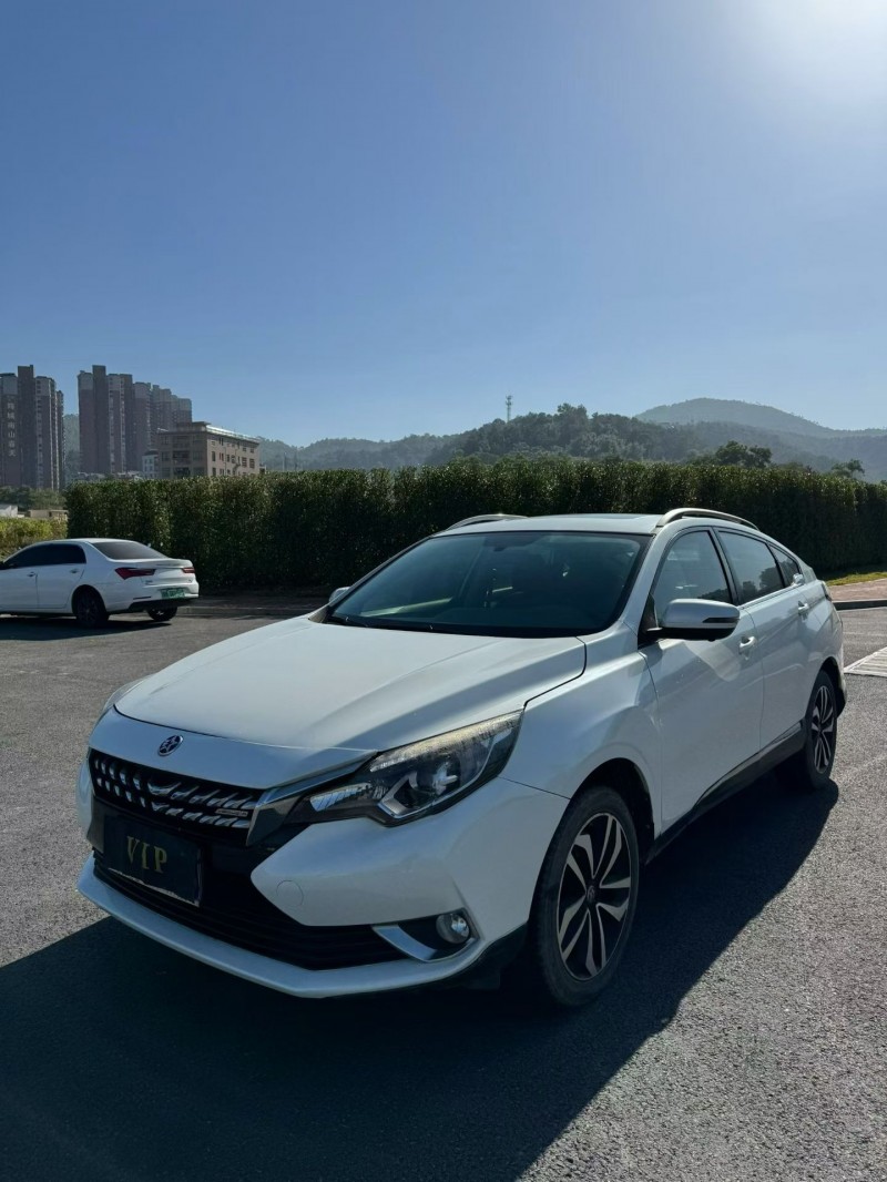 云浮18年启辰T903