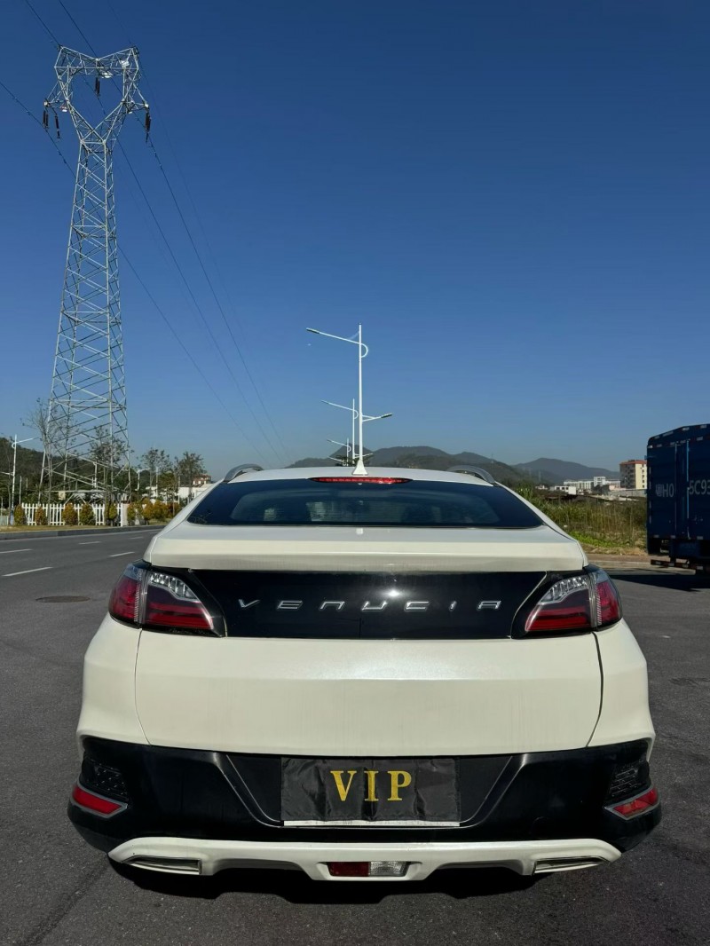 云浮18年启辰T909