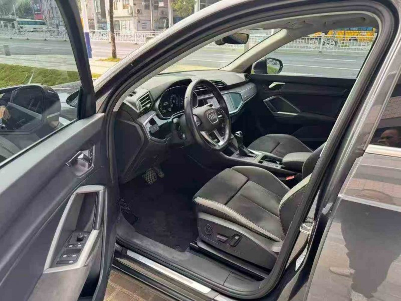 肇庆21年奥迪Q36