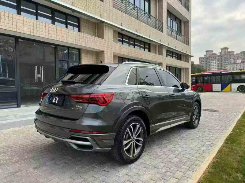 肇庆21年奥迪Q38