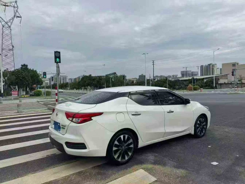 深圳19年日产蓝鸟7