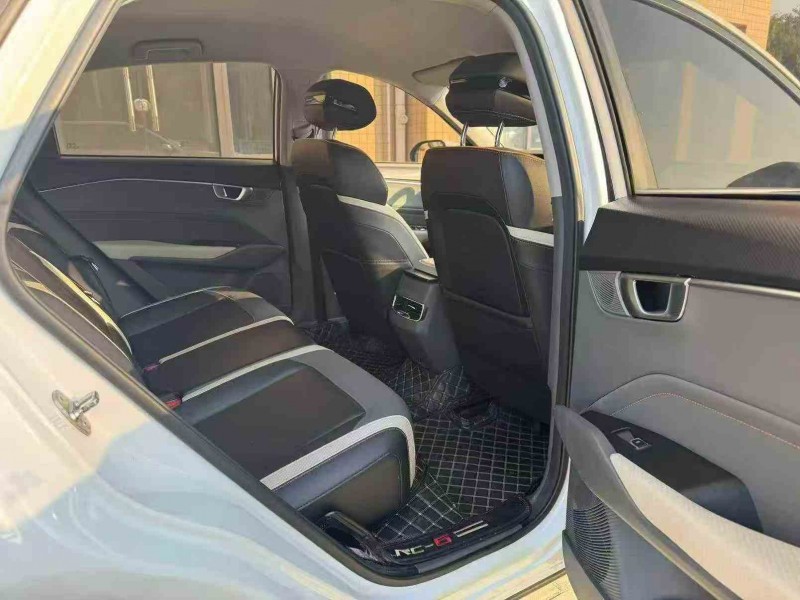 珠海20年宝骏RC66