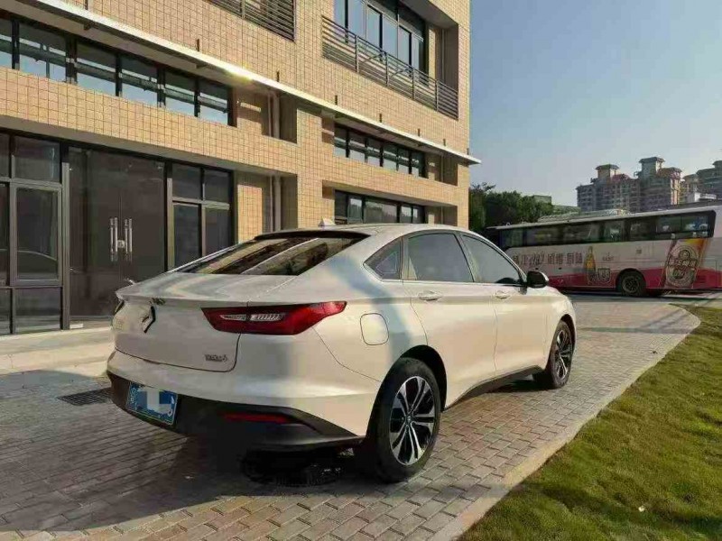 珠海20年宝骏RC68