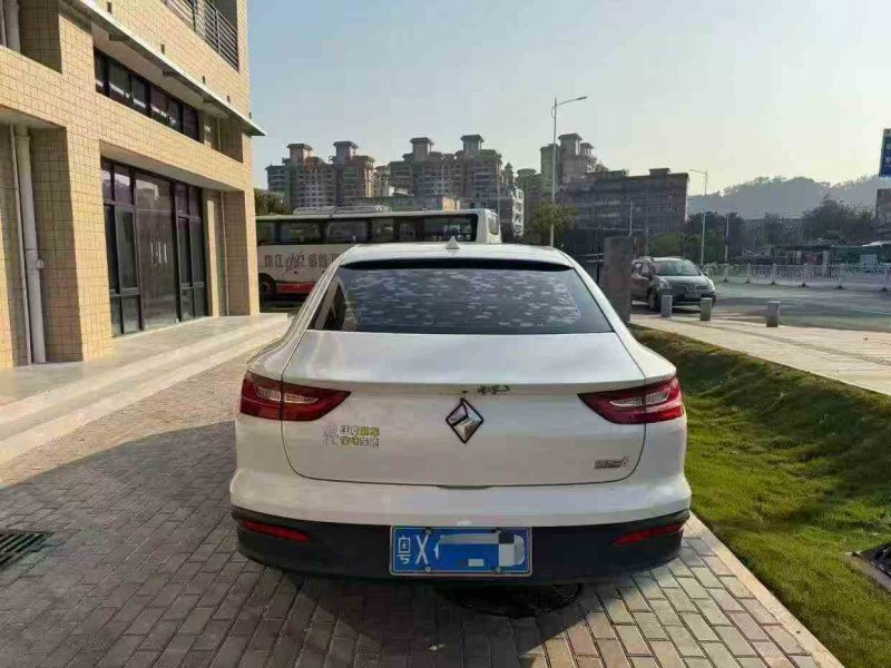 珠海20年宝骏RC69