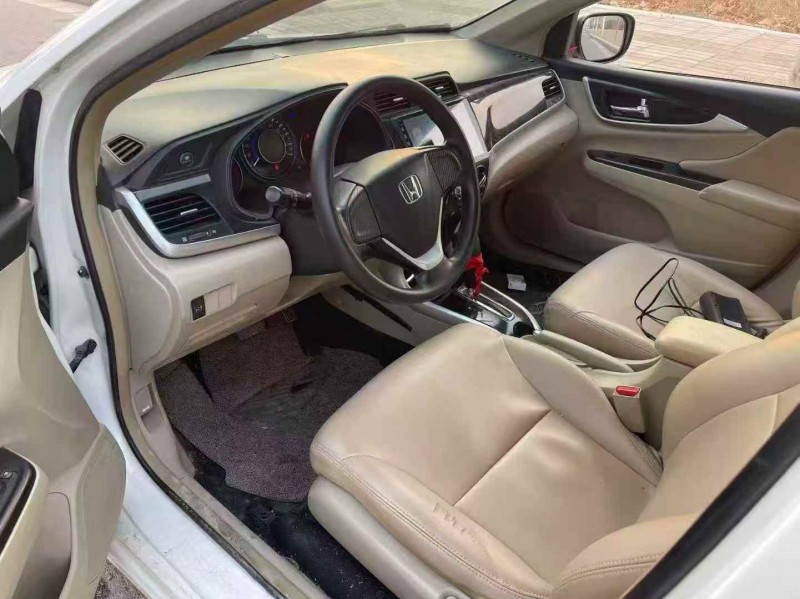 郑州13年本田凌派6