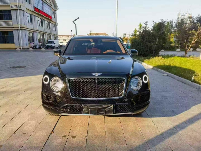 广州18年宾利添越1