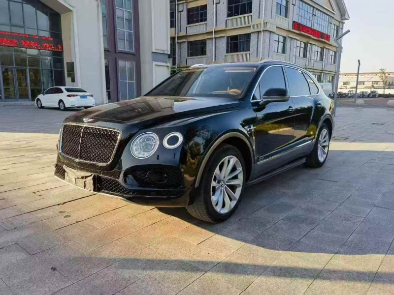 广州18年宾利添越2