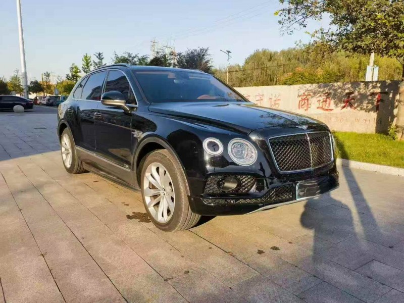 广州18年宾利添越3