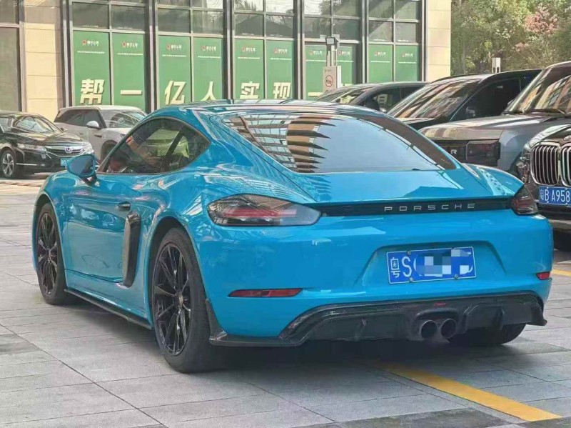 广州19年保时捷7186