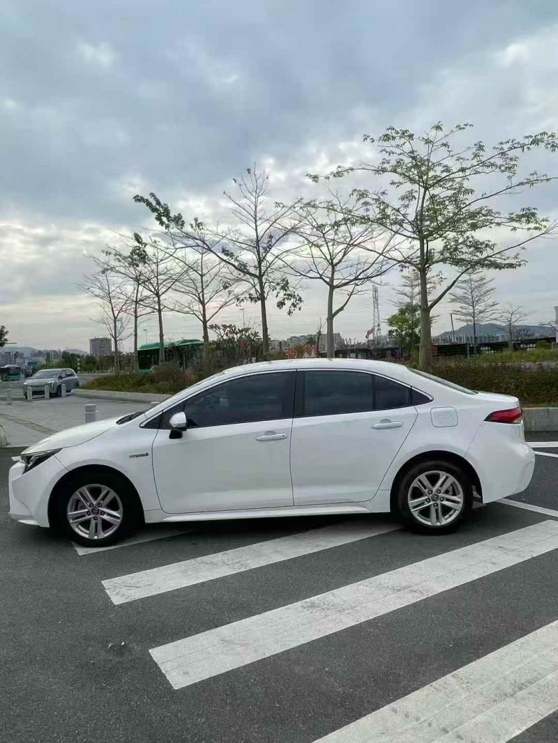 广州22年丰田雷凌2