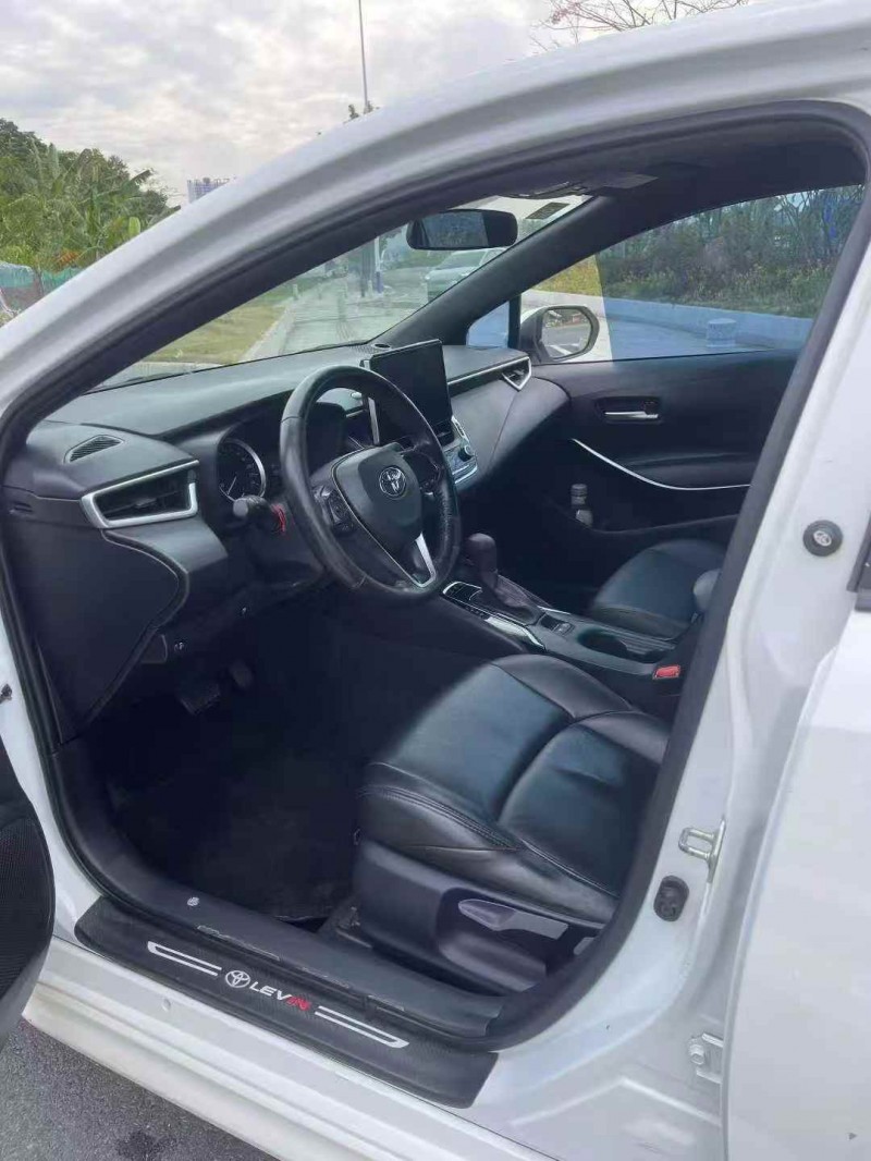 广州22年丰田雷凌7