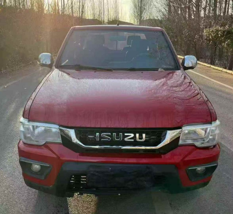 济宁17年五十铃皮卡1