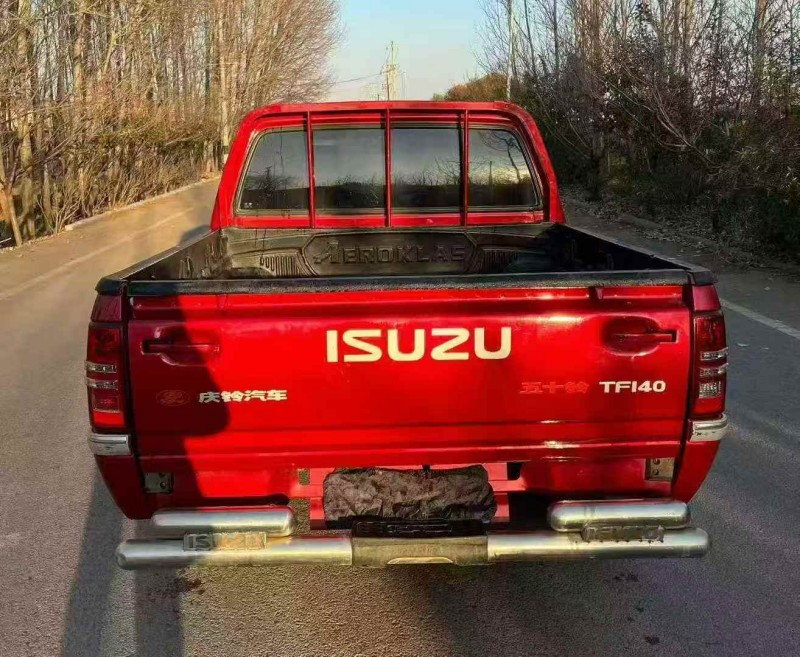 济宁17年五十铃皮卡8