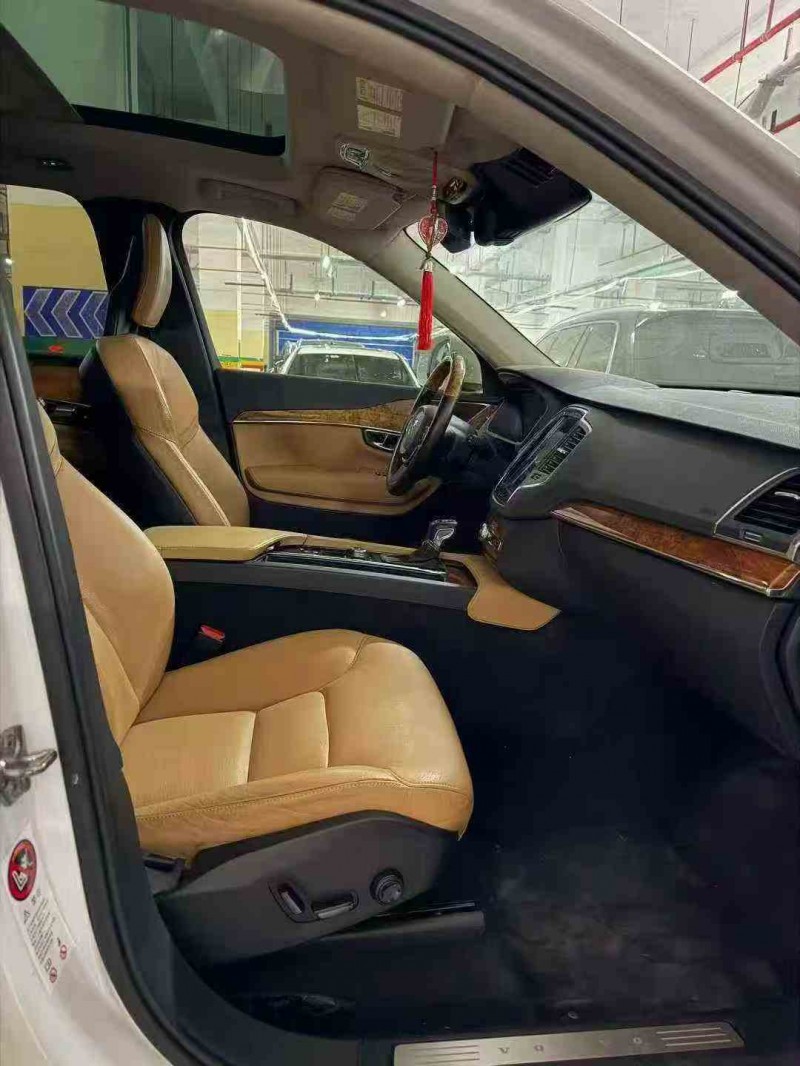 重庆17年沃尔沃XC905