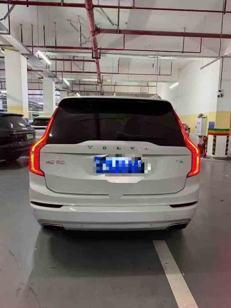 重庆17年沃尔沃XC908