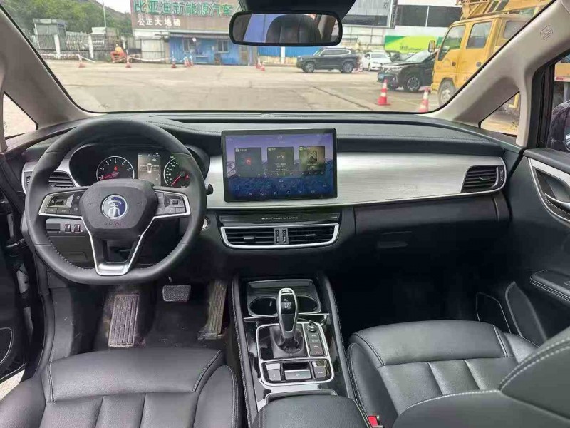 深圳21年比亚迪宋MAX7