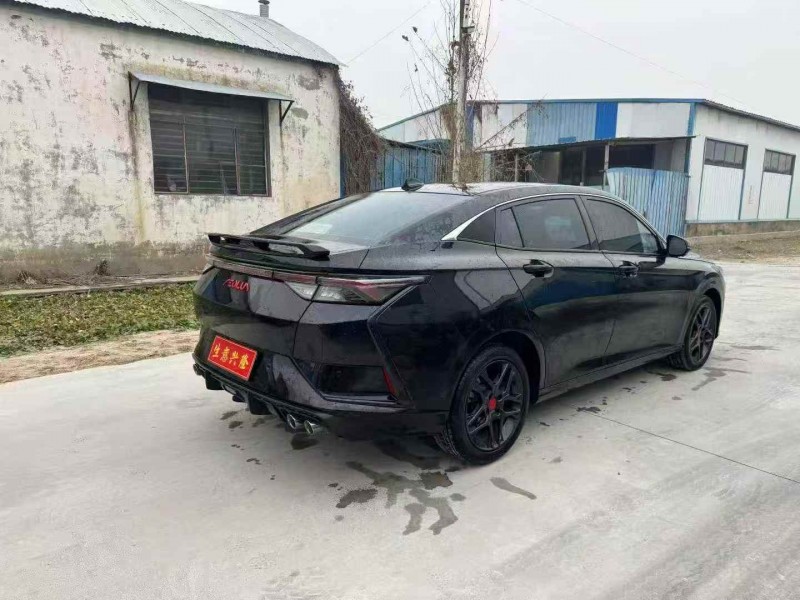 郑州22年东风奕炫8