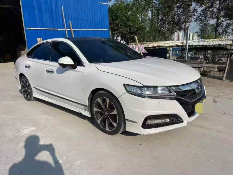 广州15年本田思铂睿3