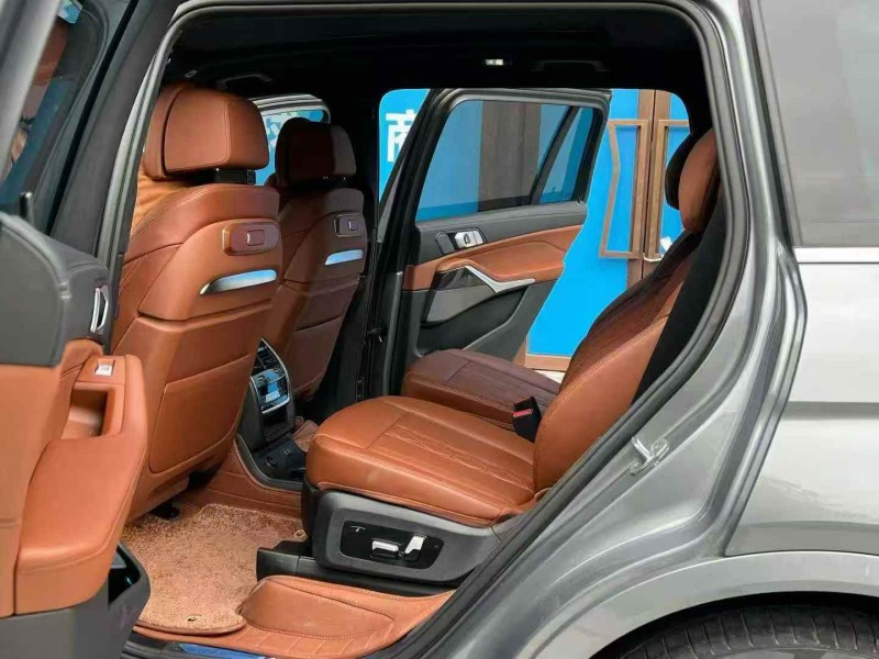 广州24年宝马X74