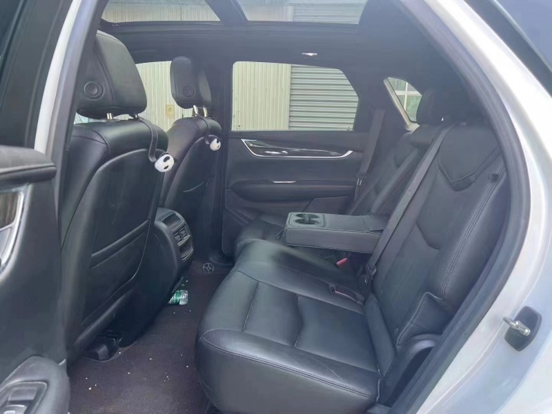 临沂19年凯迪拉克XT54